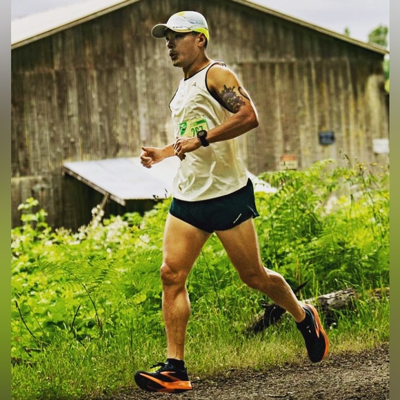 Meet your Posher, Chris - Picture 5 of 8